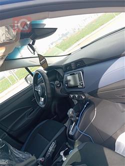 نيسان فيرسا